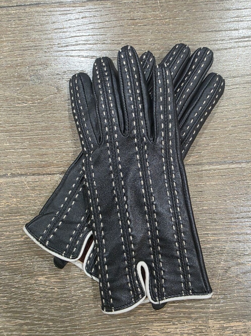 Etienne Aigner Cashmere Lined Leather Vintage Inspired Driving Gloves Contrast M